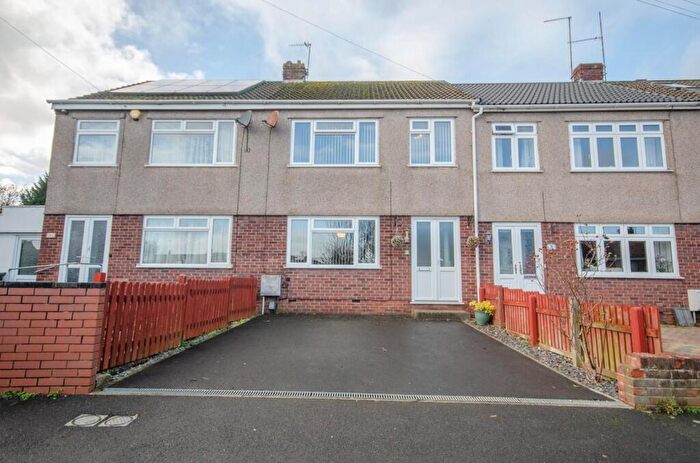3 Bedroom Terraced House For Sale In Brook Road, Mangotsfield, Bristol, BS16