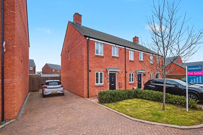 2 Bedroom Terraced House For Sale In Stone Close, Banbury, Oxfordshire, OX16