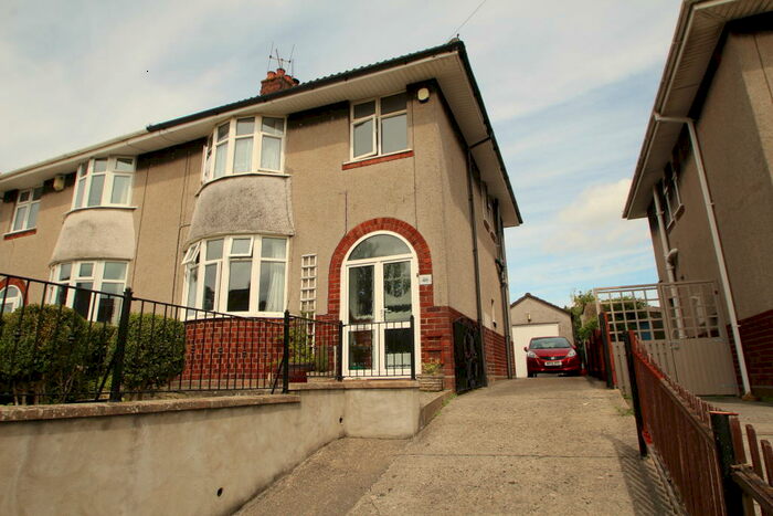 3 Bedroom House To Rent In Monks Park Avenue, Bristol, BS7
