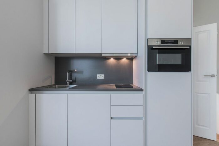 Studio To Rent In Uxbridge Road, Hampton Hill, Hampton, TW12