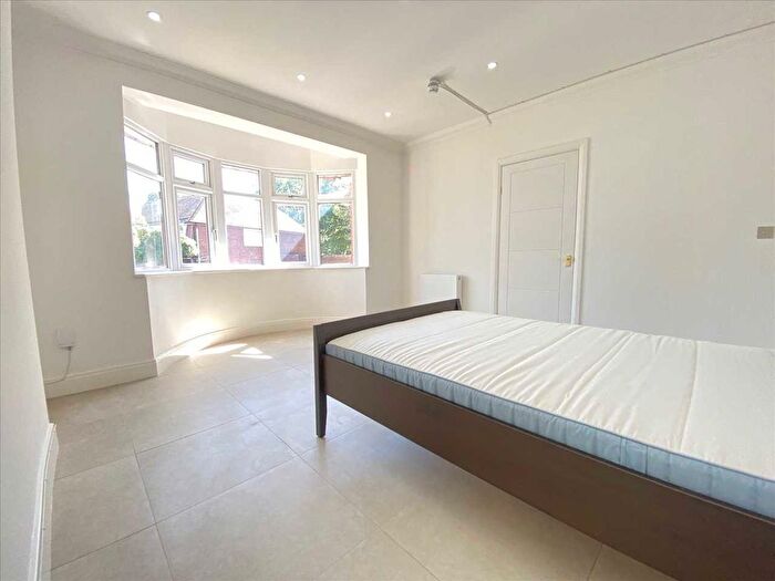 Property To Rent In Perryn Road, Acton, W3