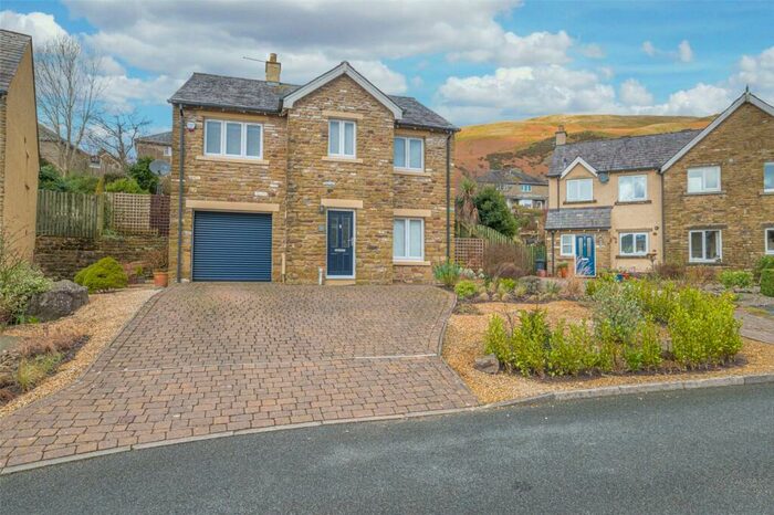 3 Bedroom Detached House For Sale In Sycamore Avenue, Sedbergh, LA10