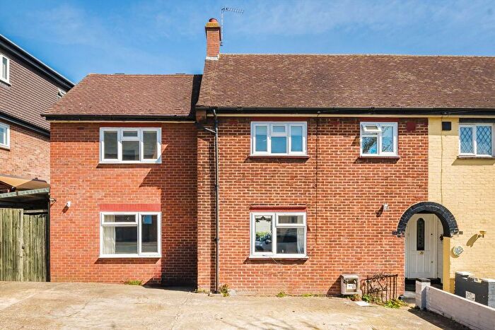 5 Bedroom Property To Rent In Cherry Crescent, Brentford, TW8