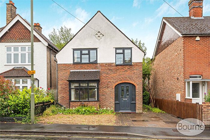 3 Bedroom Detached House For Sale In Connaught Road, Brookwood, Woking, Surrey, GU24