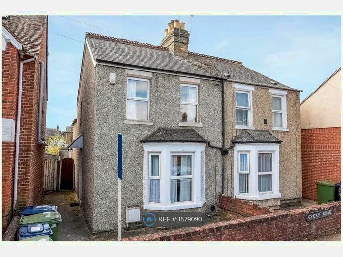 5 Bedroom Semi-Detached House To Rent In Cricket Road, Oxford, OX4