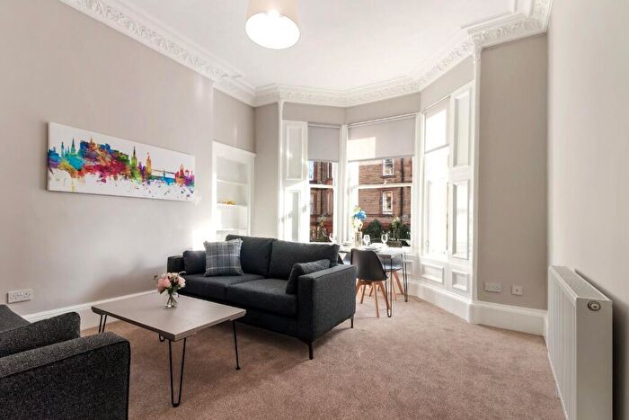 3 Bedroom Flat To Rent In Dalkeith Road, Edinburgh, EH16