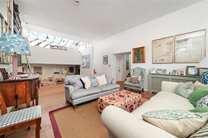 4 Bedroom Terraced House For Sale In Orville Road, London, SW11