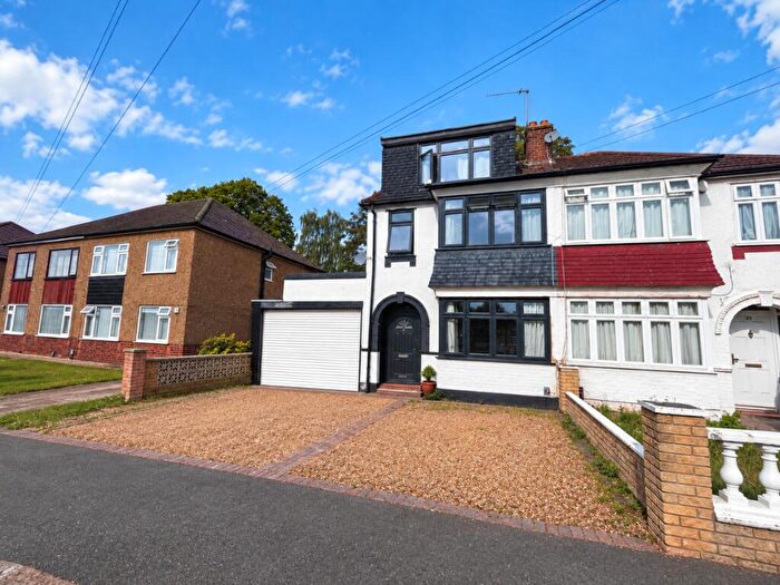 4 Bedroom Semi-Detached House For Sale In Queens Park Road, Romford, RM3