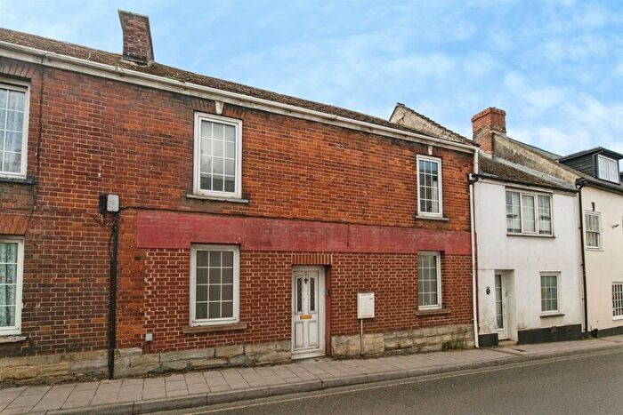 3 Bedroom Terraced House For Sale In Lyme Street, Axminster, EX13