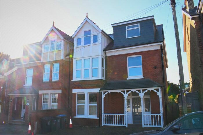 1 Bedroom Flat To Rent In Pierremont Avenue, Broadstairs, CT10
