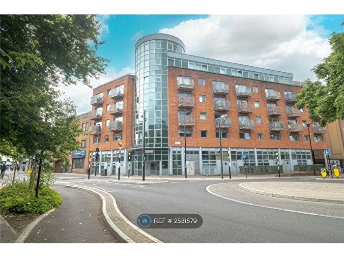 2 Bedroom Flat To Rent In Benwell Road, London, N7