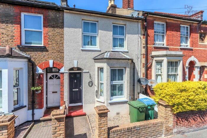 2 Bedroom Terraced House To Rent In Estcourt Road, Watford, Hertfordshire, WD17