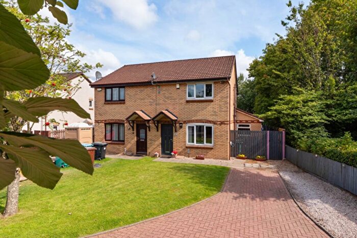 3 Bedroom Semi-Detached House For Sale In Donaldson Green, Ryedale Gardens, Uddingston, G71