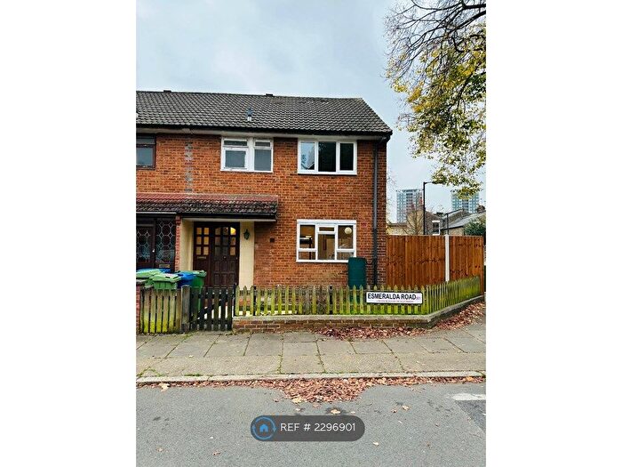 4 Bedroom Semi-Detached House To Rent In Esmeralda Road, London, SE1