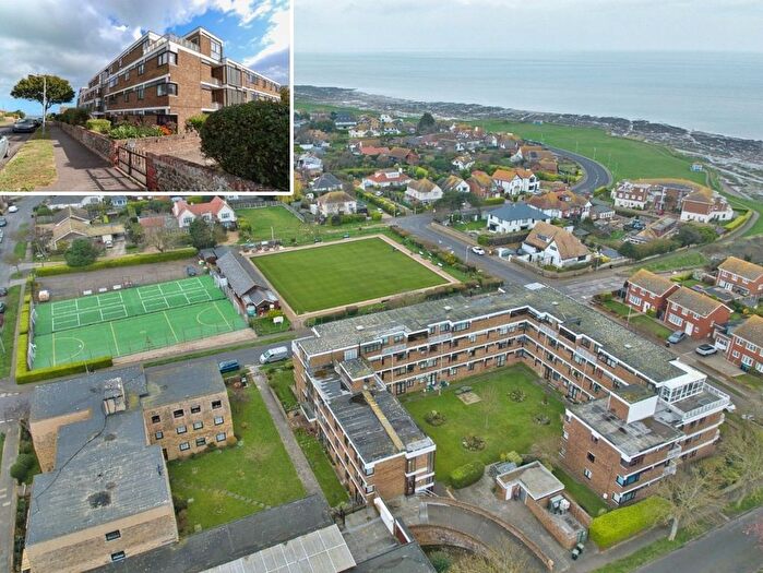 2 Bedroom Flat For Sale In Beach Avenue, Birchington, Kent, CT7