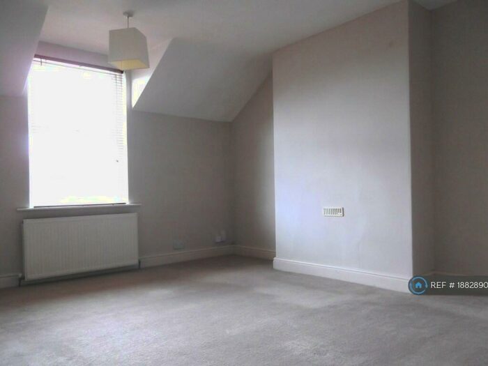 1 Bedroom Flat To Rent In Waldeck Road, Nottingham, NG5