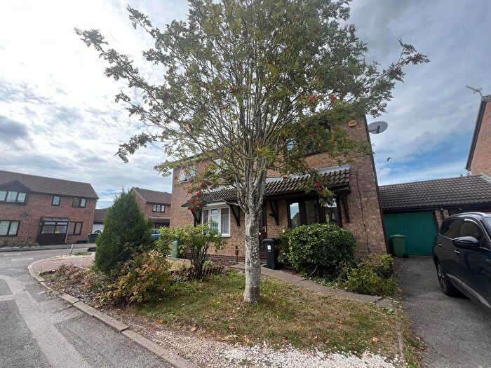 3 Bedroom Semi-Detached House To Rent In Stanley Mead, Bristol, BS32