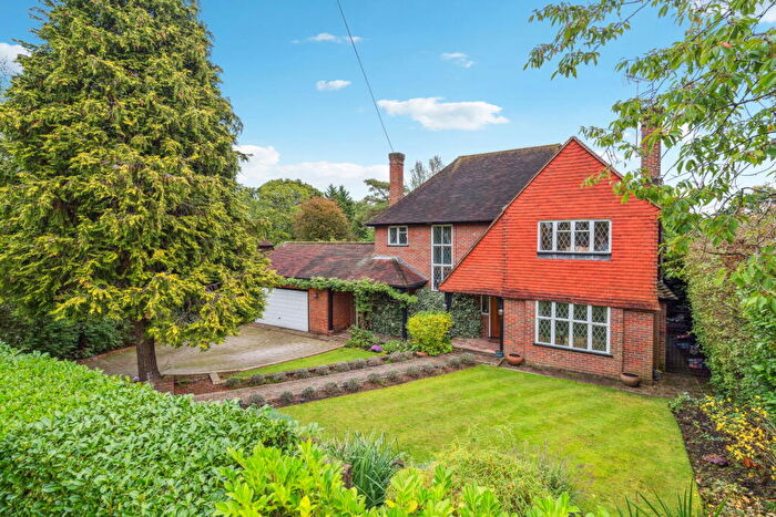4 Bedroom Detached House For Sale In Russell Road, Moor Park, HA6