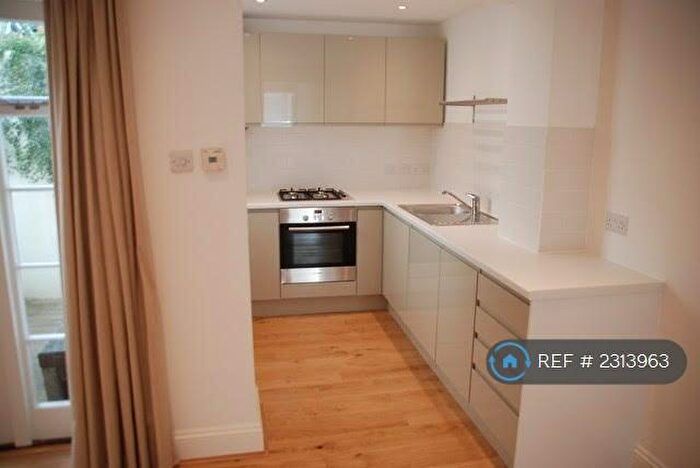 1 Bedroom Flat To Rent In Hampton Place, Brighton, BN1
