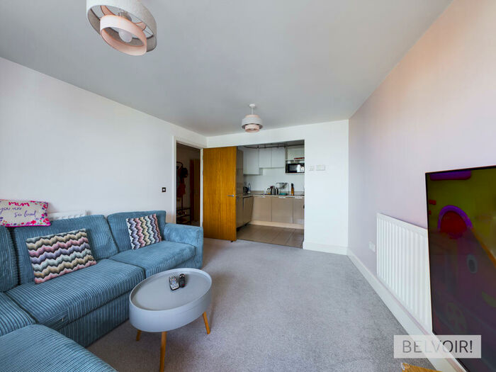 2 Bedroom Flat To Rent In Park Central, Longleat Avenue, Park Central, Birmingham, B15