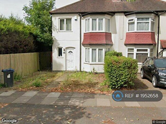 3 Bedroom Semi-Detached House To Rent In Goosemoor Lane, Birmingham, B23