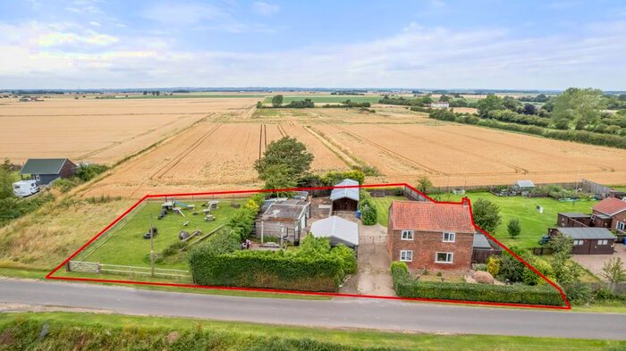 3 Bedroom Detached House For Sale In Wrangle Bank, Wrangle, PE22