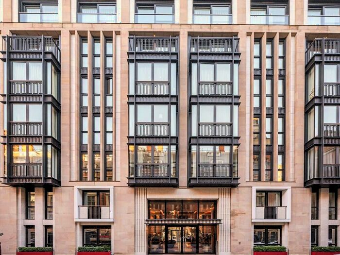 2 Bedroom Flat To Rent In Portugal Street, London, WC2A