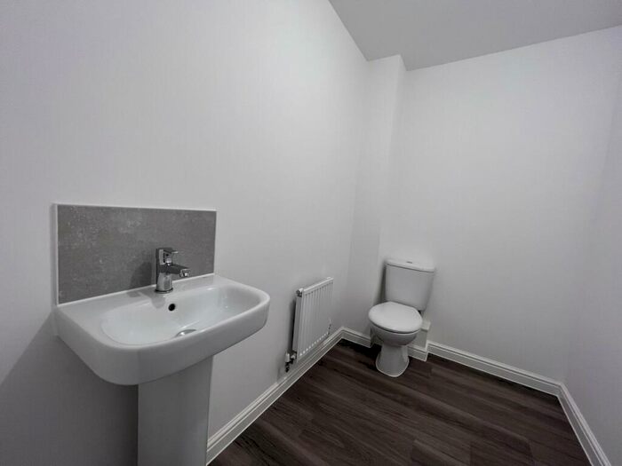 3 Bedroom Semi-Detached House To Rent In Stonyfield Road, Whiteley, Fareham, PO15