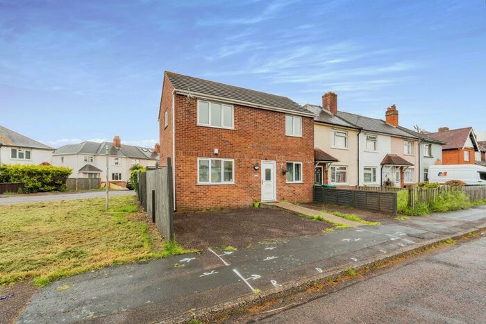 3 Bedroom Detached House To Rent In Alder Road, Southampton, Hampshire, SO16