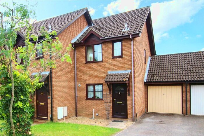 2 Bedroom End Of Terrace House To Rent In Westminster Way, Lower Earley, Reading, Berkshire, RG6