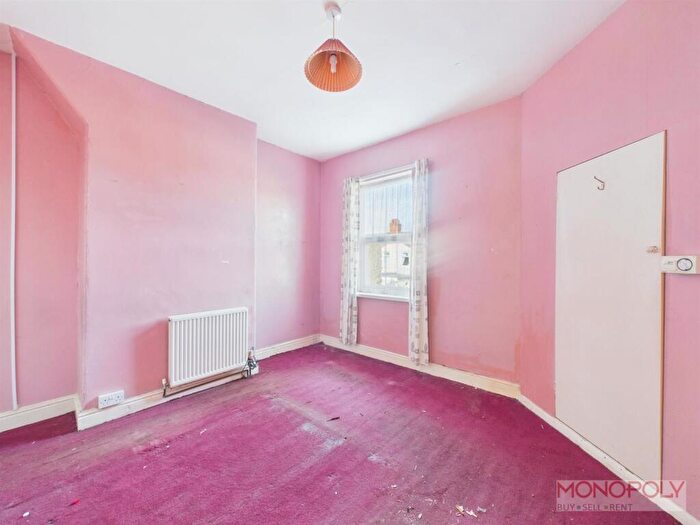 2 Bedroom Terraced House For Sale In Bertie Road, Wrexham, LL13 - Photo 10