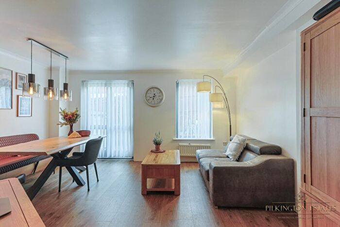 4 Bedroom End Of Terrace House For Sale In Devonport, Plymouth, Devon, PL1