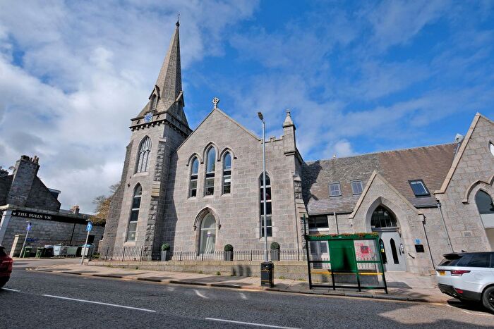 3 Bedroom Flat For Sale In Flat Rosemount Place, Rosemount, Aberdeen, AB25