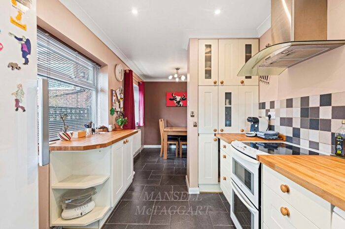 3 Bedroom Semi-Detached House For Sale In Willow Ridge, Turners Hill, RH10