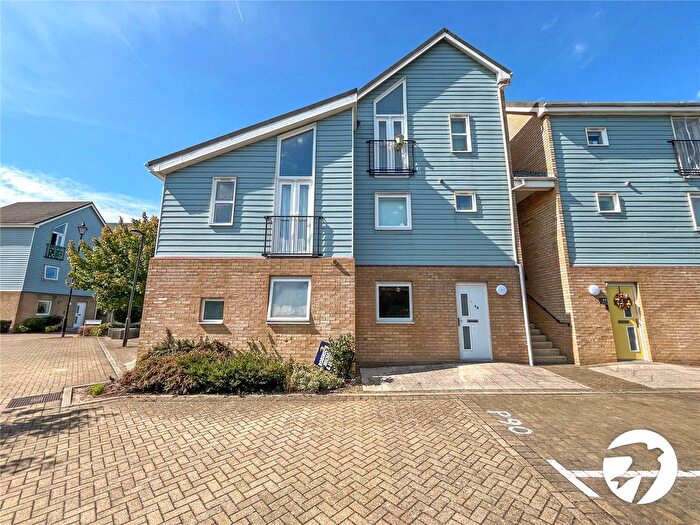 1 Bedroom Flat To Rent In Onyx Drive, Sittingbourne, Kent, ME10