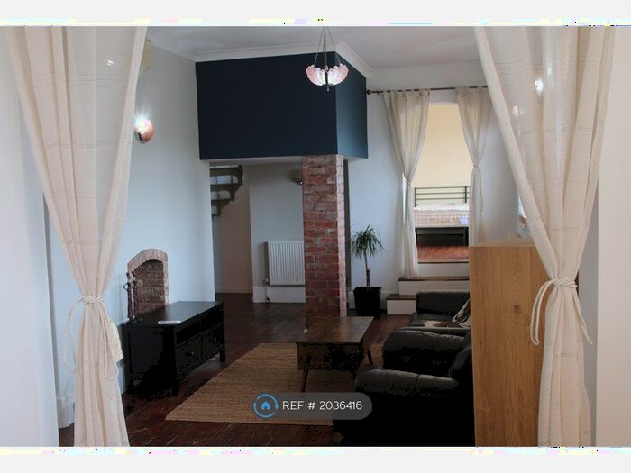 2 Bedroom Flat To Rent In Woodhouse Green, Rotherham, S66