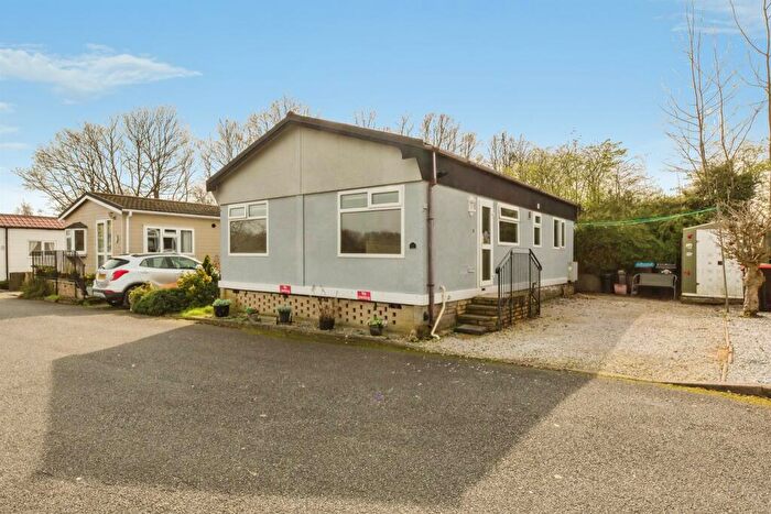 2 Bedroom Park Home For Sale In Mill Lane, Meadowbank, Winsford, CW7