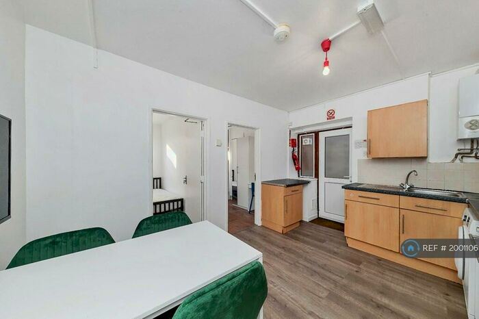 4 Bedroom Flat To Rent In Kingston Street, Cambridge, CB1