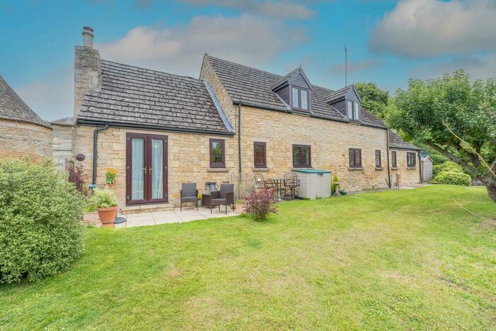 2 Bedroom Cottage For Sale In Tixover Grange, Tixover, PE9