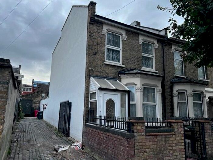 5 Bedroom Terraced House To Rent In Dunedin Road, Leyton, E10