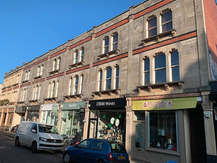 4 Bedroom Maisonette To Rent In Kings Road, Bristol, BS8