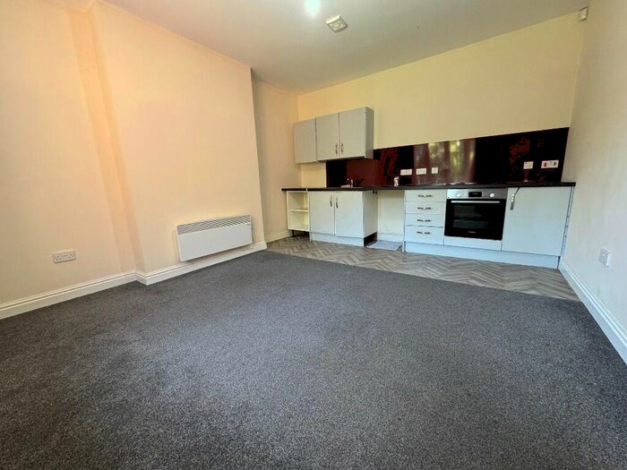 1 Bedroom Flat To Rent In Poplar Avenue, Birmingham, B17
