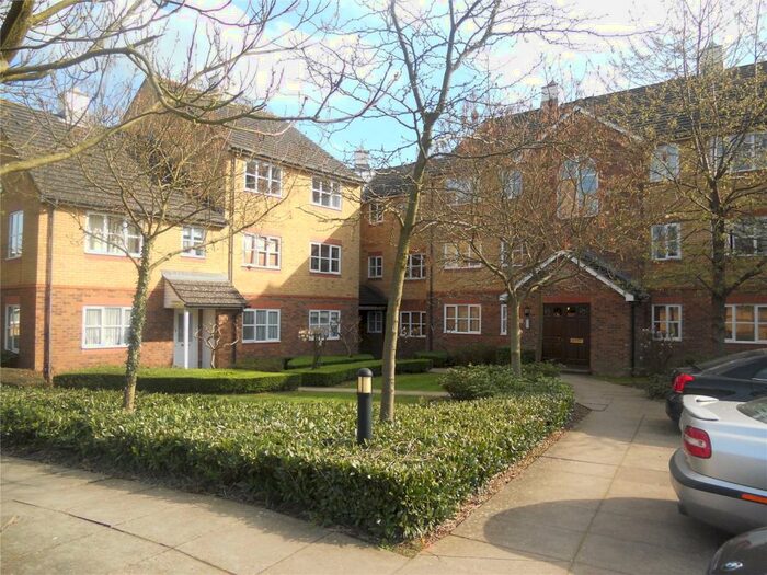 2 Bedroom Apartment To Rent In Birkheads Road, Reigate, Surrey, RH2