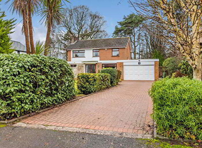 4 Bedroom Detached House For Sale In Elmwood Park, Lisburn, BT27