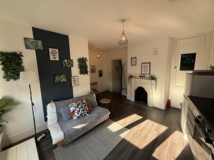 1 Bedroom Apartment To Rent In New Road, Ware, SG12