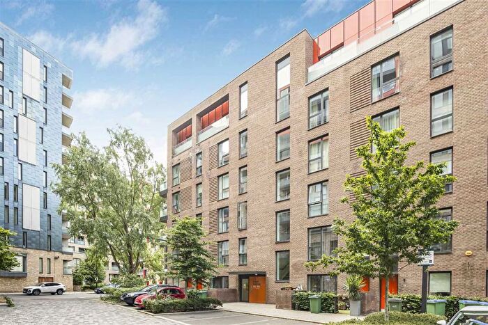 2 Bedroom Flat To Rent In Rennie Street, Greenwich, SE10