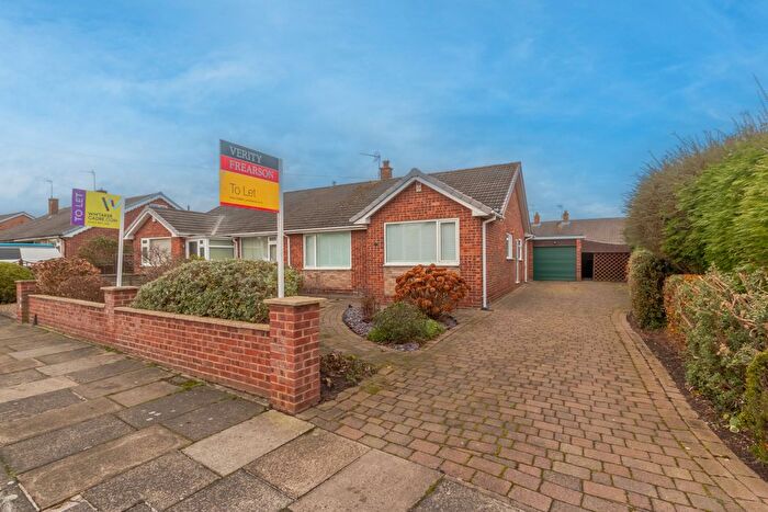 3 Bedroom Semi-Detached Bungalow To Rent In Beckwith Drive, Harrogate, HG2