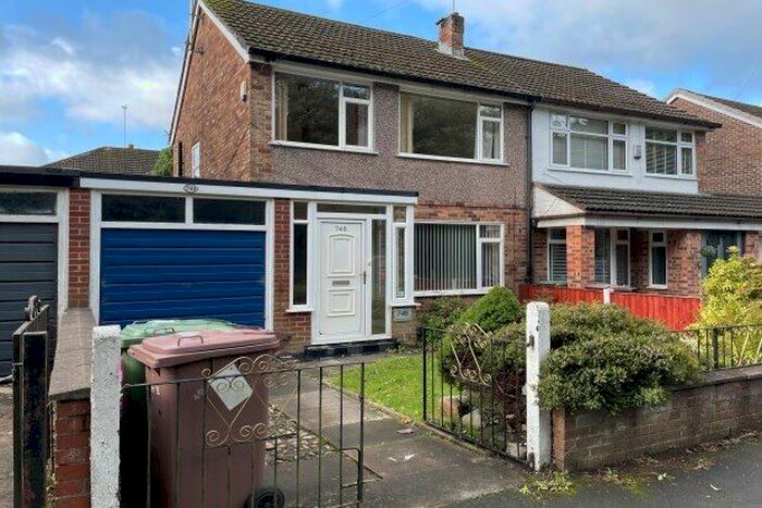 3 Bedroom Property To Rent In Warrington Road, Prescot, L35