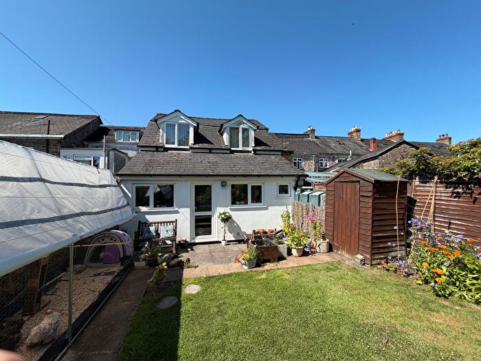 5 Bedroom Terraced House For Sale In Brook Street, Bampton, Tiverton, EX16