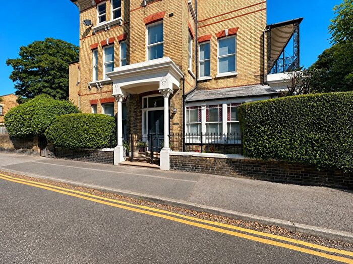 2 Bedroom Flat To Rent In Adrian Square, Westgate, Kent, CT8